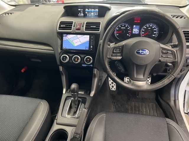 SUBARU FORESTER 2015