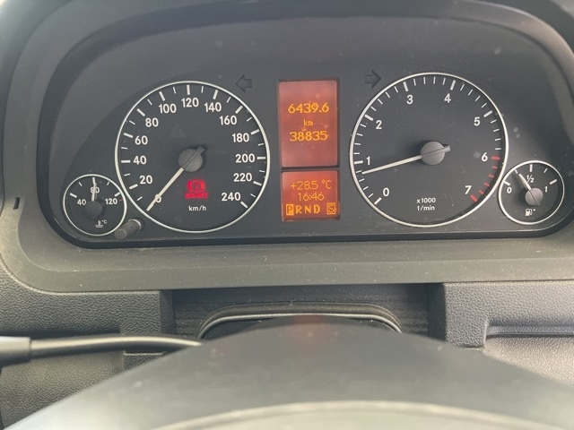 MERCEDES BENZ A CLASS 2010