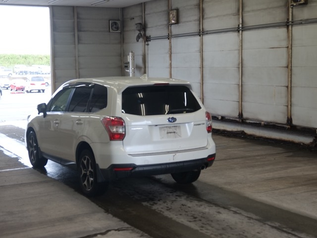 SUBARU FORESTER 2015
