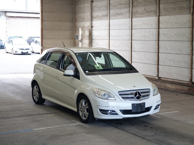 MERCEDES BENZ B CLASS 2009