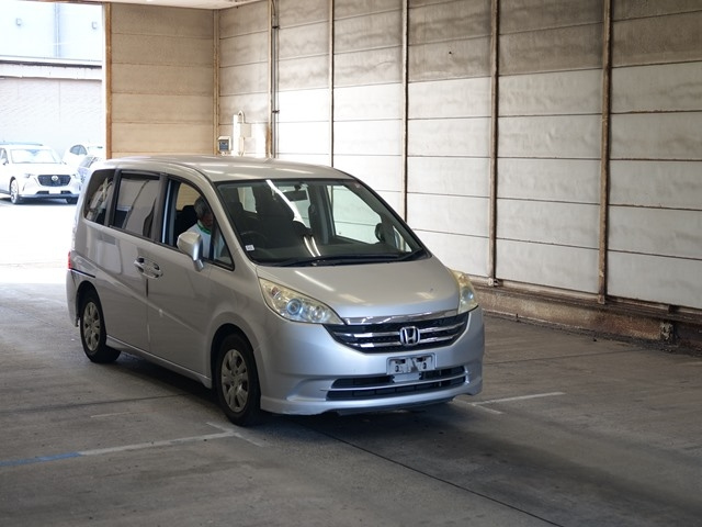 HONDA STEP WAGON 2009