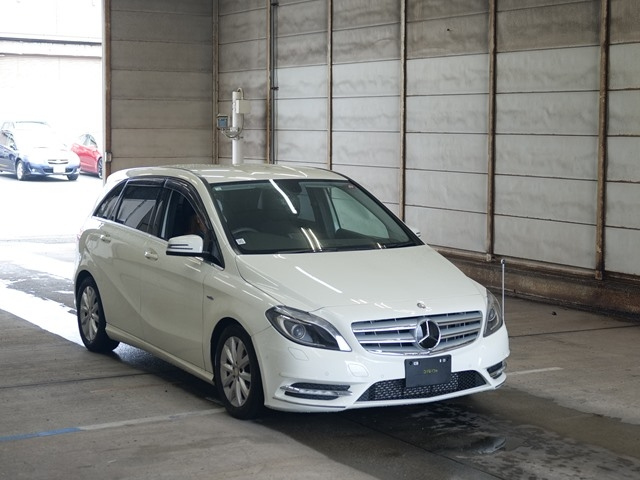 MERCEDES BENZ B CLASS 2012
