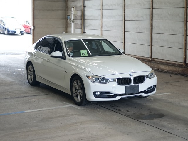 BMW 3 SERIES 2012