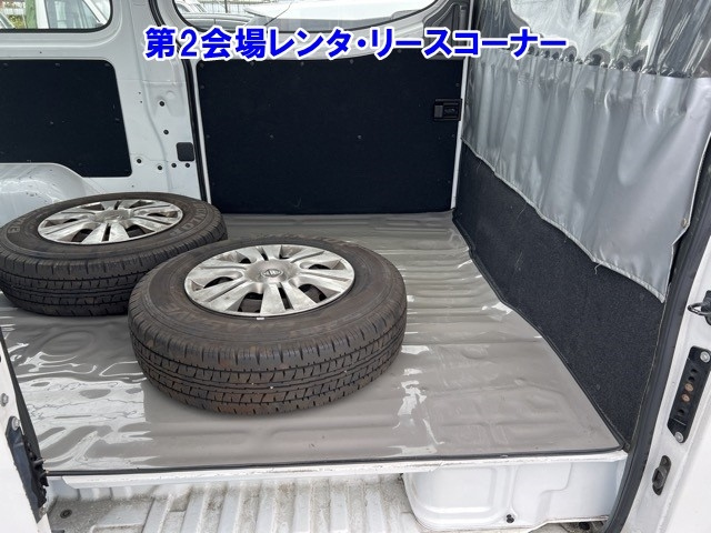 NISSAN CARAVAN VAN 2016