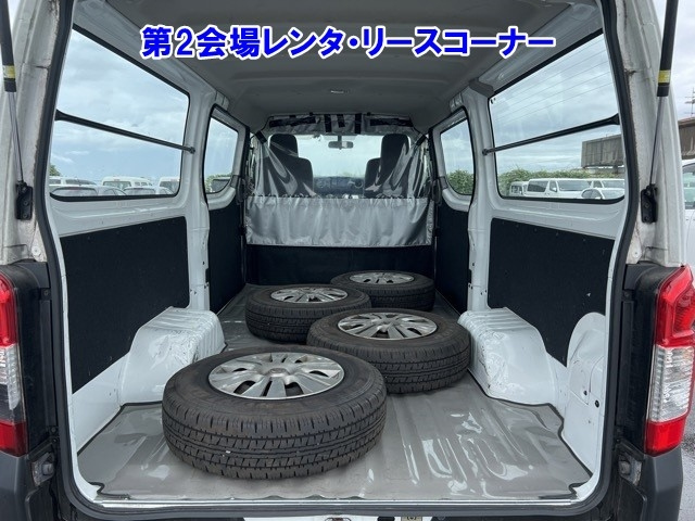 NISSAN CARAVAN VAN 2016