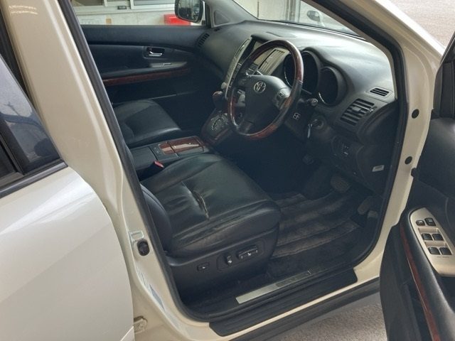 TOYOTA HARRIER 2008