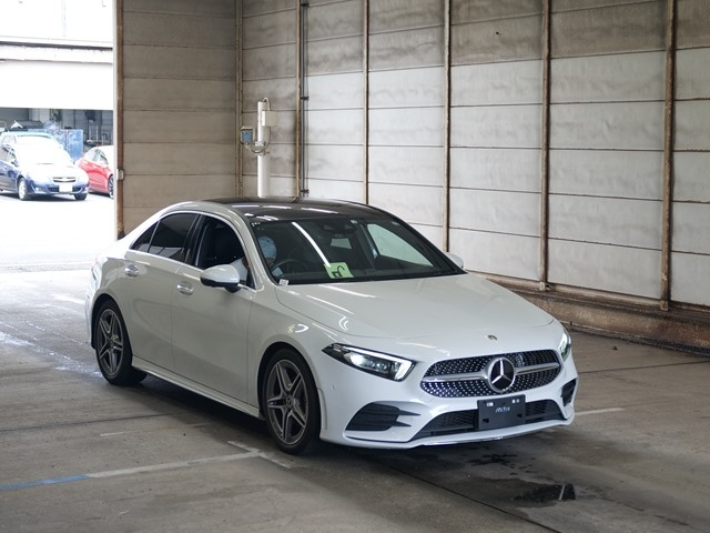 MERCEDES BENZ A CLASS 2022