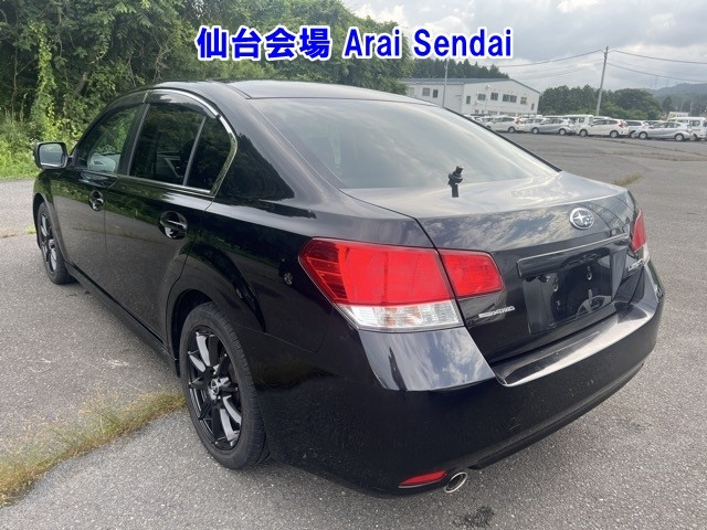SUBARU LEGACY B4 2010