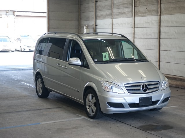 MERCEDES BENZ V CLASS 2011
