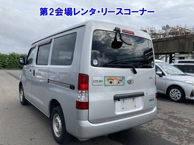 TOYOTA LITE ACE VAN 2016