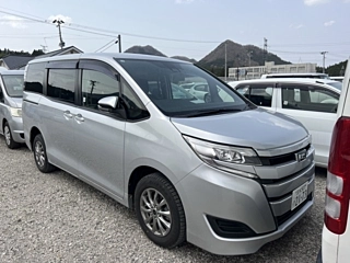 TOYOTA NOAH 2019