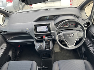 TOYOTA NOAH 2019