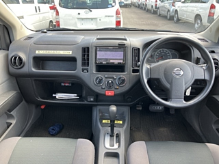 NISSAN AD 2015