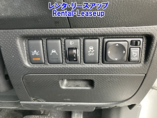 NISSAN AD 2018