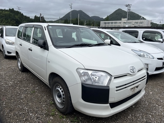 TOYOTA PROBOX 2020