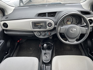 TOYOTA VITZ 2014