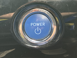 TOYOTA PRIUS 2018