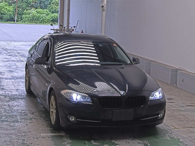 BMW 5 SERIES 2012