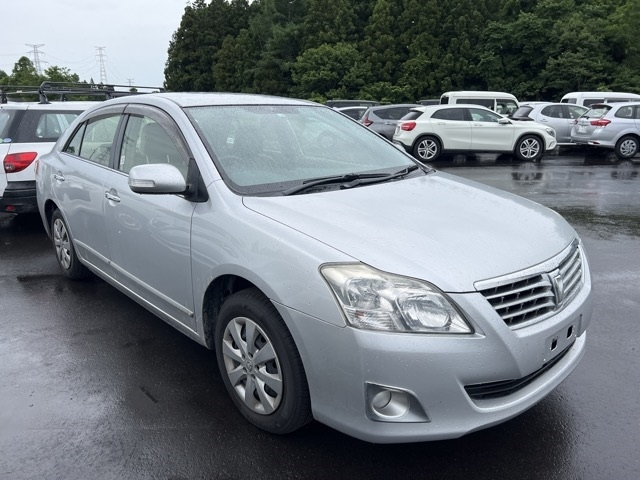 TOYOTA PREMIO 2012
