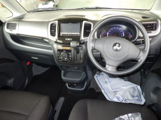MITSUBISHI DELICA D2 2011
