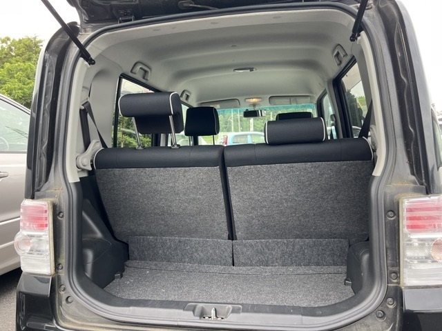TOYOTA PIXIS SPACE 2011