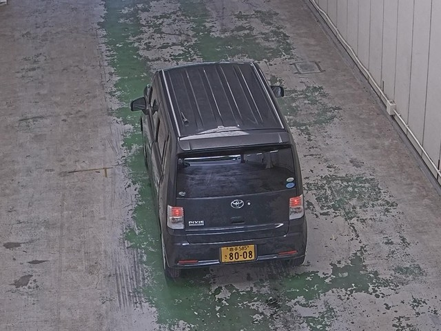 TOYOTA PIXIS SPACE 2011