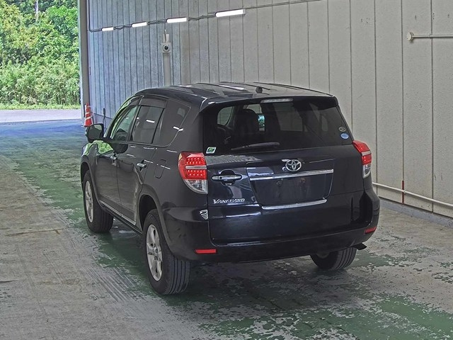 TOYOTA VANGUARD 2011
