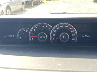 TOYOTA NOAH 2010