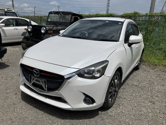 MAZDA DEMIO 2016