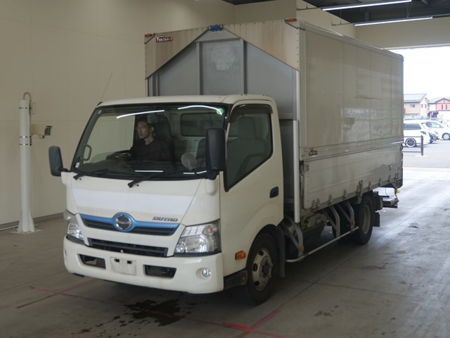 HINO DUTRO 2015