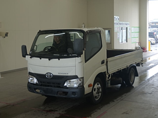 TOYOTA DYNA 2016