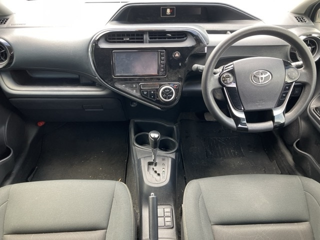 TOYOTA AQUA 2018