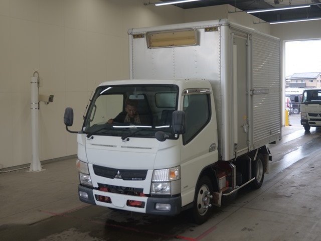 MITSUBISHI CANTER 2016