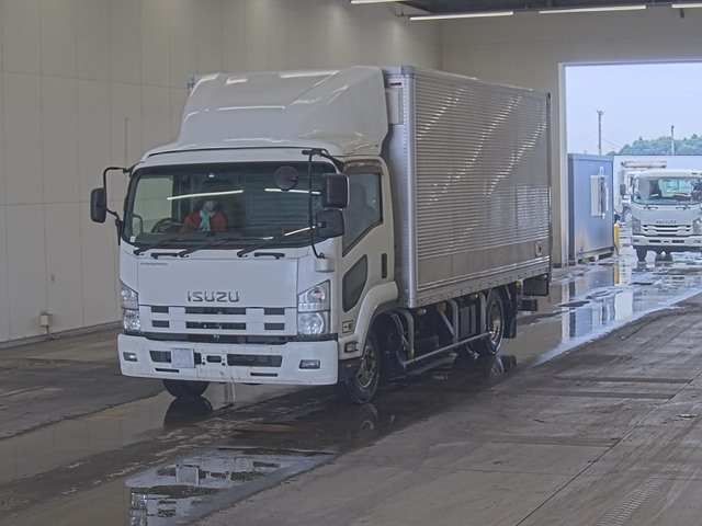 ISUZU FORWARD 2013