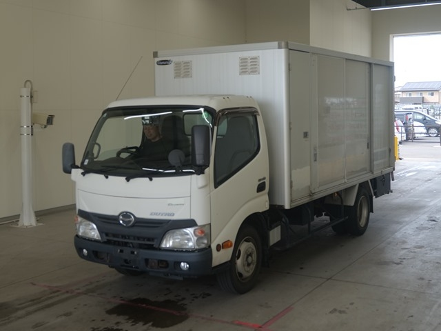 HINO DUTRO 2015