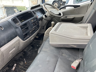 NISSAN TRUCK 2011