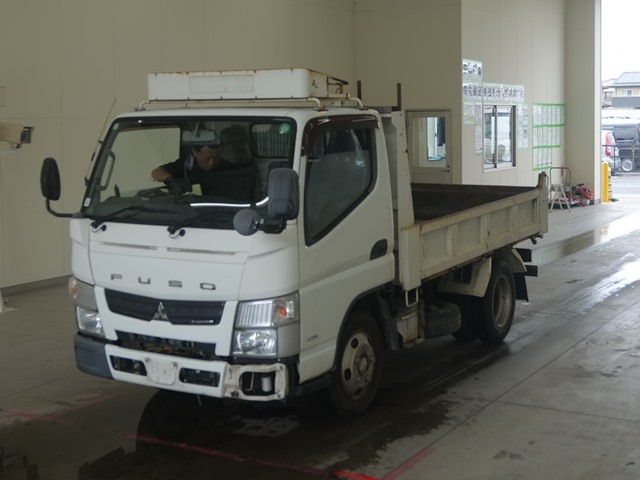 MITSUBISHI CANTER 2015