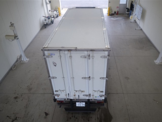 MITSUBISHI CANTER 2016