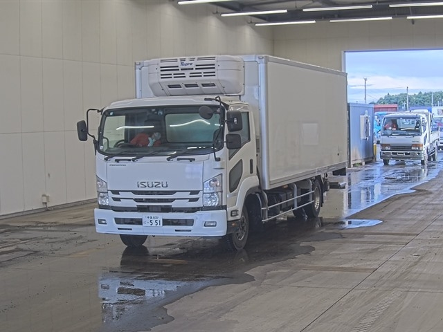 ISUZU FORWARD 2020