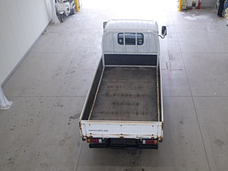 NISSAN ATLAS 2010