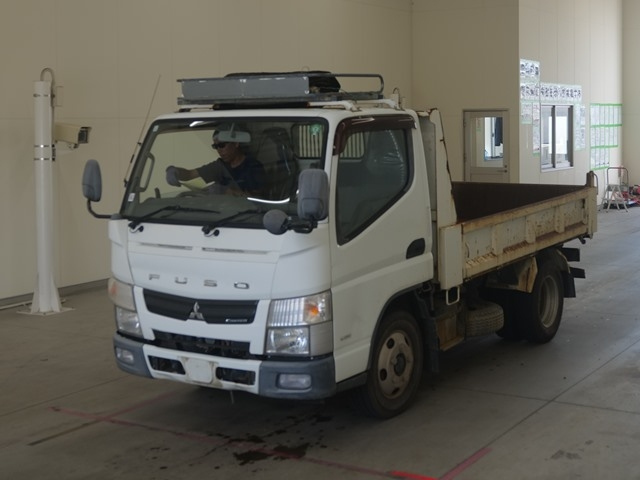 MITSUBISHI CANTER 2015