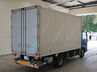 ISUZU ELF 2011