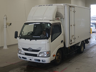 TOYOTA DYNA 2015