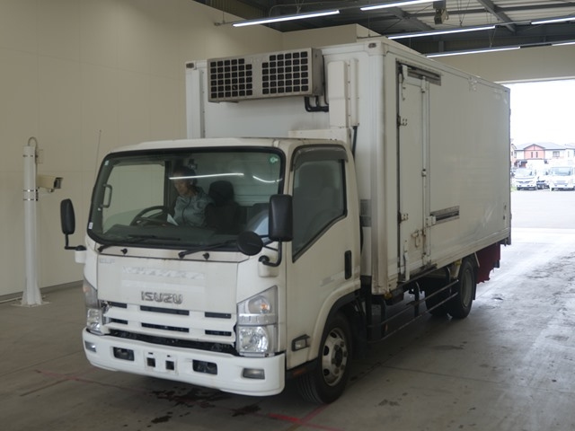 ISUZU ELF 2010