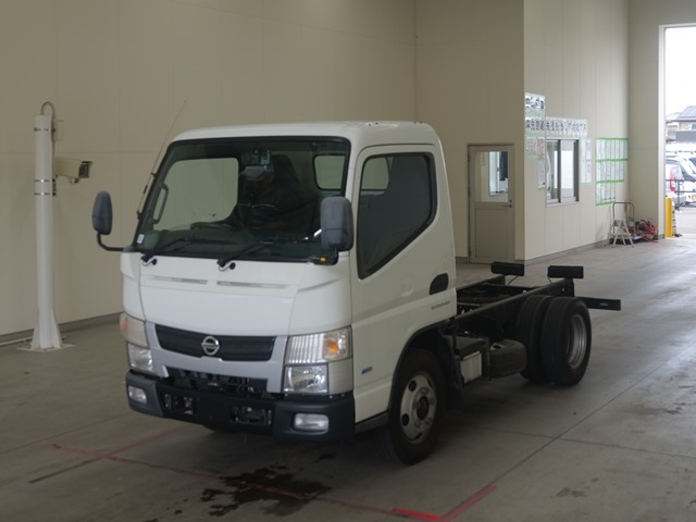 NISSAN ATLAS 2015