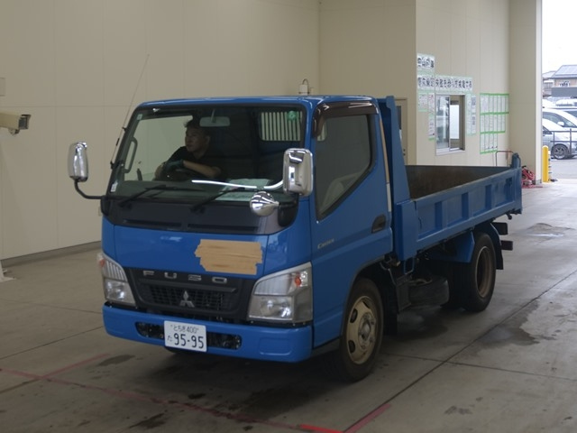 MITSUBISHI CANTER 2011