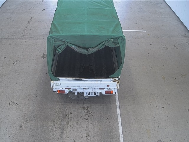 NISSAN CLIPPER TRUCK 2015
