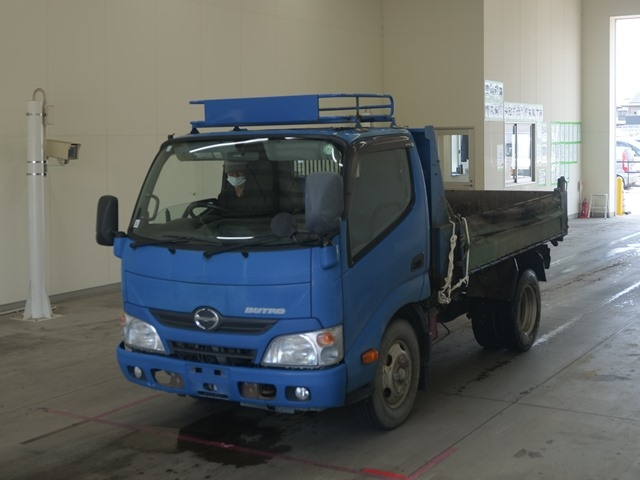HINO DUTRO 2014
