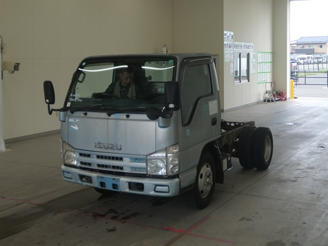 ISUZU ELF 2008