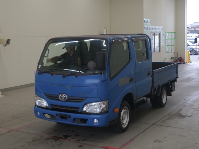 TOYOTA DYNA 2019